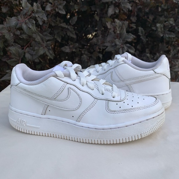 nike air force 1 low junior size 5.5